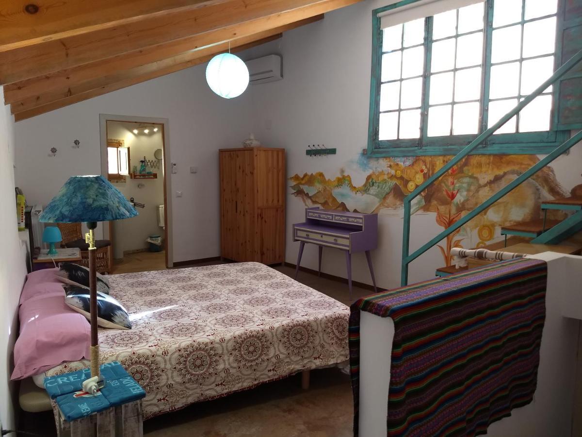 El Retiro De Isabel Guest House Embid de la Ribera Екстериор снимка