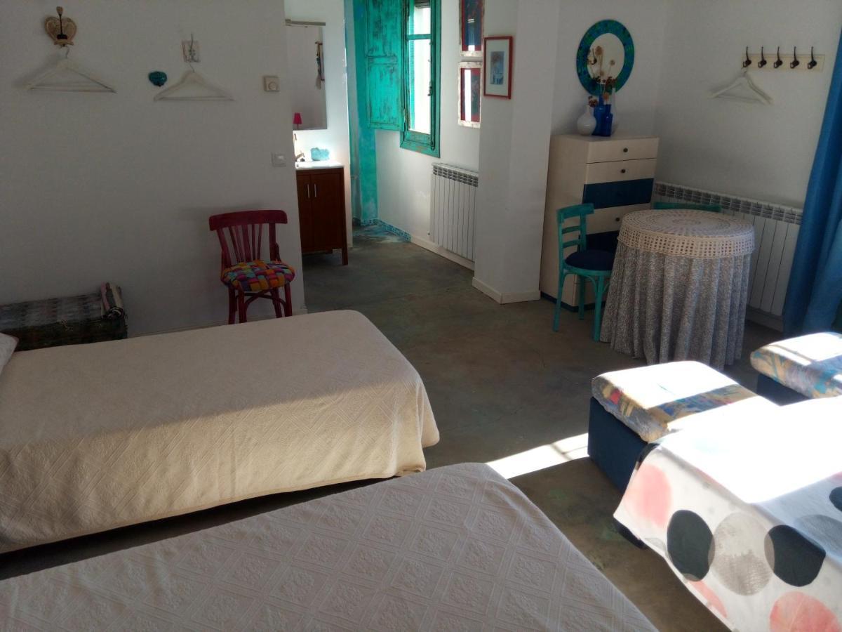El Retiro De Isabel Guest House Embid de la Ribera Екстериор снимка