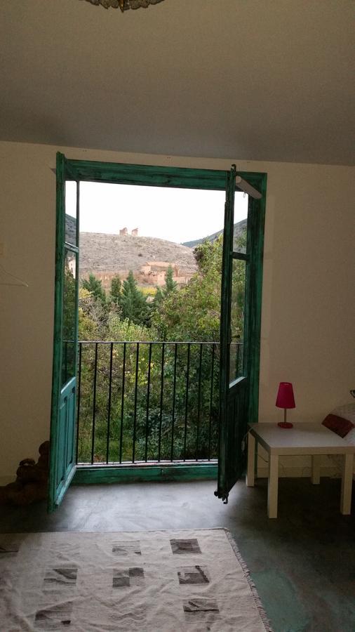 El Retiro De Isabel Guest House Embid de la Ribera Екстериор снимка